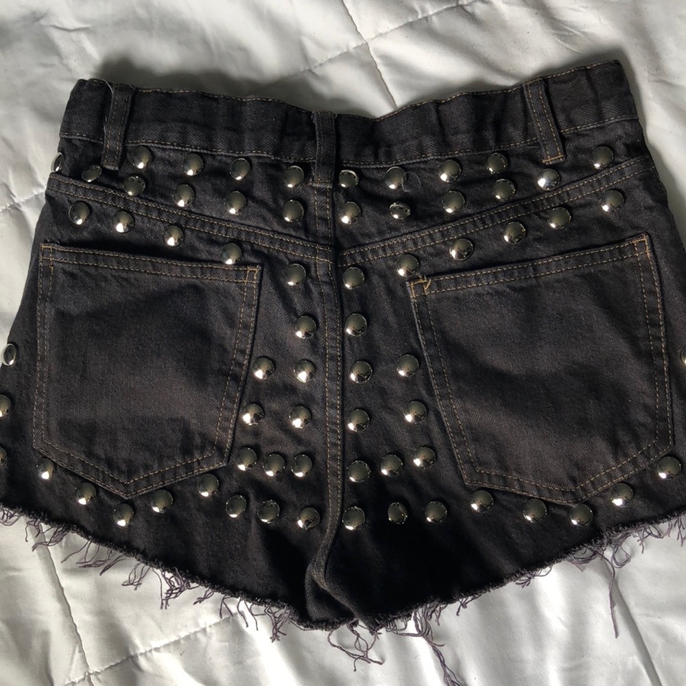 Cropped studded shorts